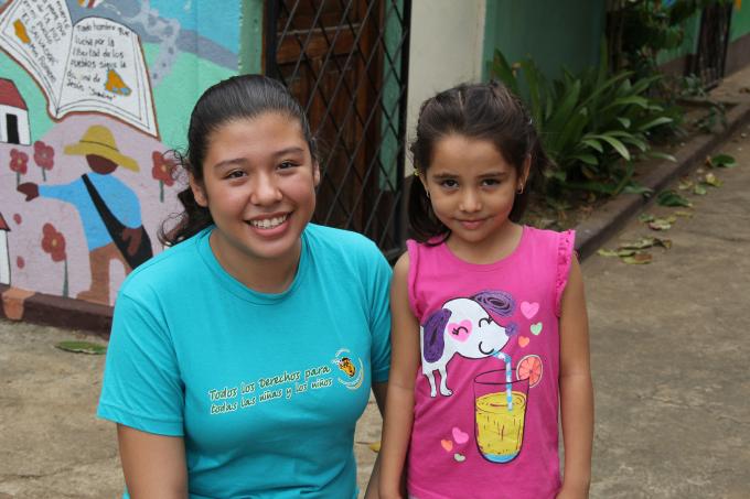 Keiko y Alexandra participan en la consulta. Managua, 14.01.2015